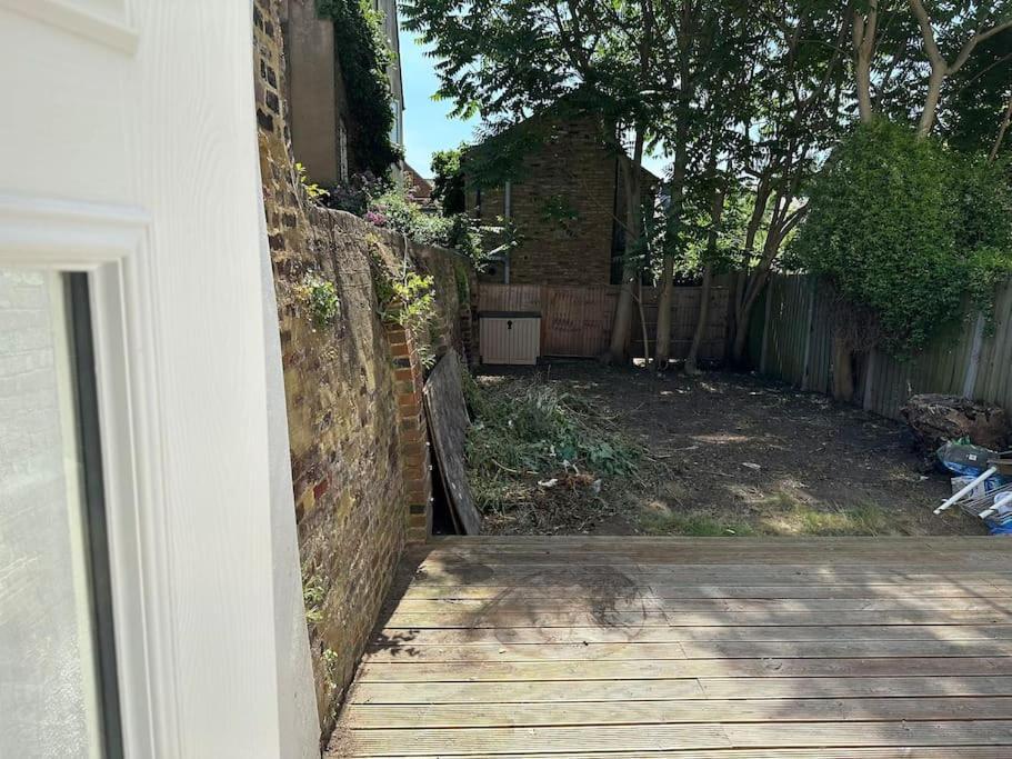 Massive Flat Near Greenwich Park Apartment