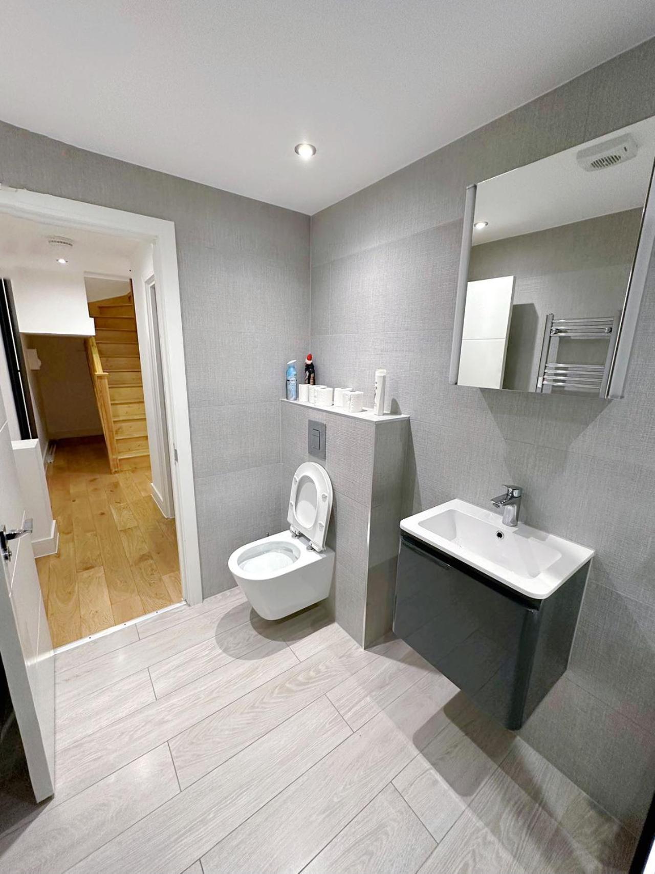 Massive Flat Near Greenwich Park *